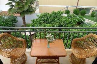Апартаменты Apartments Maslina Свети-Стефан Номер-студио-32